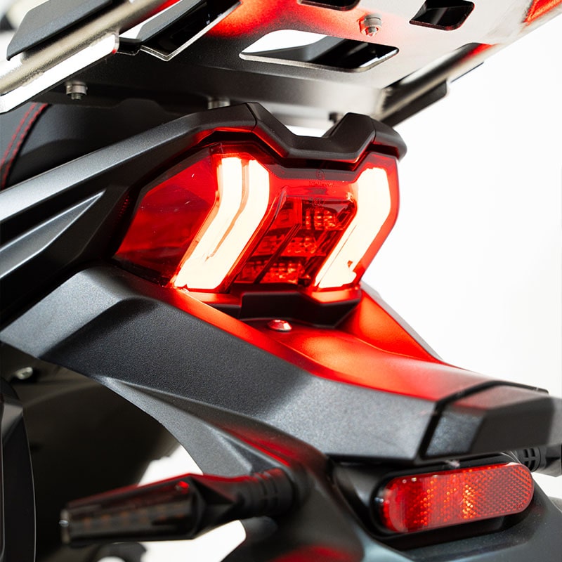VOGE_650DSX_DETALLES_02
