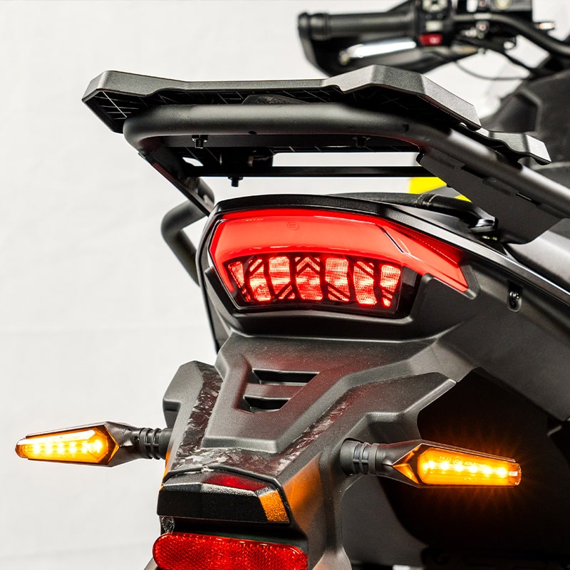 VOGE_DS800X_RALLY_DETALLES_05